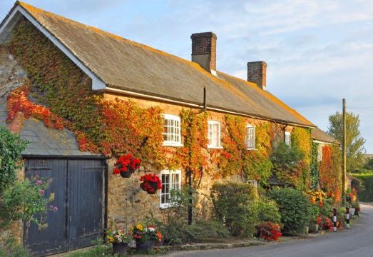 East Farm House B&B Hotel Overview