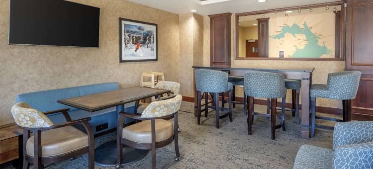 北桑德波因特贝斯特韦斯特优质酒店(Best Western Plus Ponderay Mountain Lodge)图片