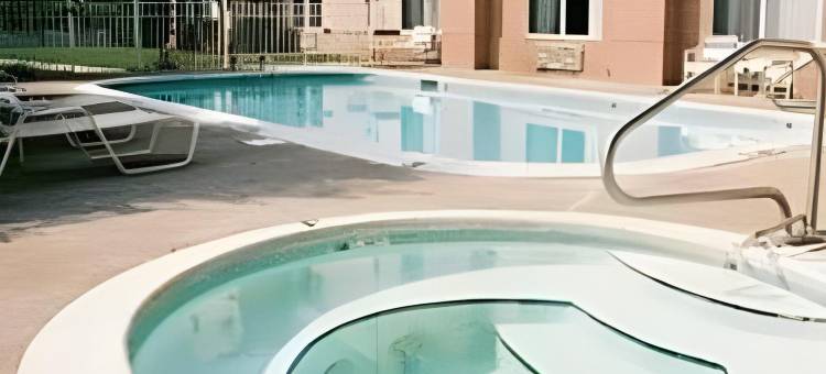 贝斯特韦斯特路易斯维尔南-谢泼兹维尔酒店(Best Western Louisville South/Shepherdsville)图片