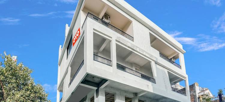 Hotel O White Villa图片