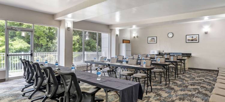 蒙哥马利东I-85东舒眠套房酒店(Sleep Inn & Suites Montgomery East I-85)图片