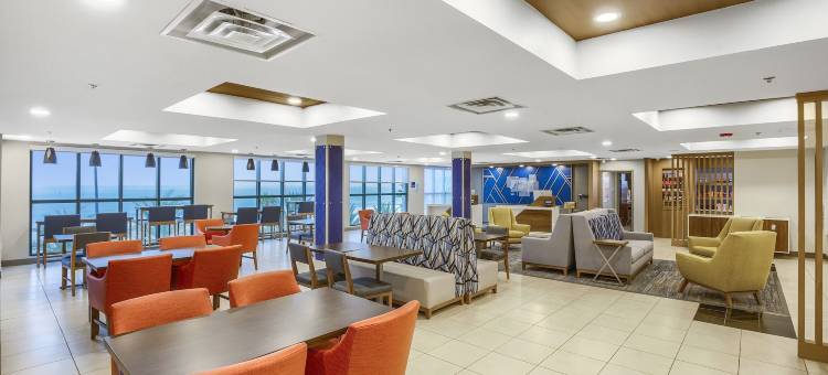 洲际智选假日酒店海湾港海滩(Holiday Inn Express Gulfport Beach)图片