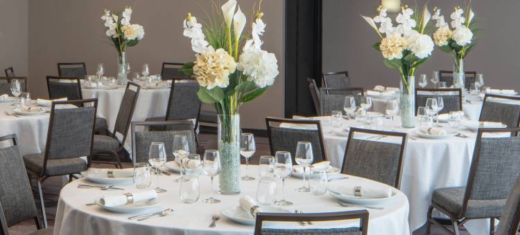 赫恩登雷斯顿万怡酒店(Courtyard Dulles Airport Herndon/Reston)图片