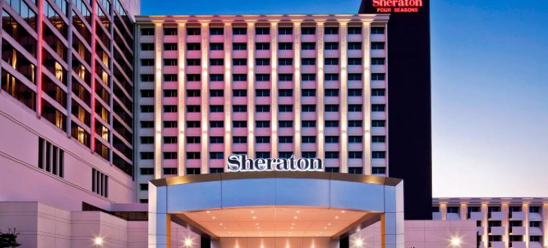 格林斯伯勒喜来登四季酒店(Sheraton Greensboro at Four Seasons)图片