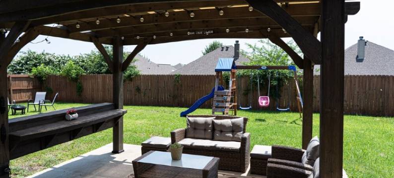 3BR/2BA Home w/ Jacuzzi and Kids Playground图片