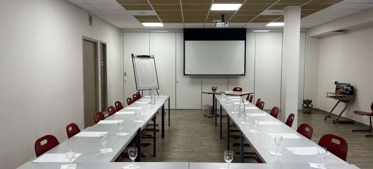 杜尔丹卡斯提尔白色之屋贝斯特韦斯特酒店(Best Western Blanche de Castille Dourdan)图片