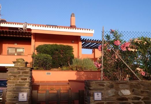 Elegance, comfort and proximity to the crystal clear waters of the HairyHotel Overview