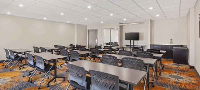 多伦多行政贝斯特韦斯特优质酒店(Best Western Plus Executive Inn)图片