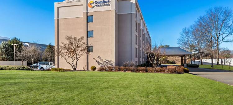 萨默塞特新不伦瑞克舒适套房酒店(Comfort Inn & Suites Somerset - New Brunswick)图片