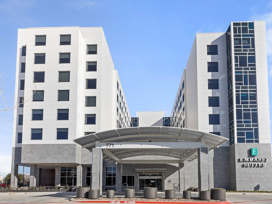 欧文拉斯科利纳斯希尔顿使馆套房酒店