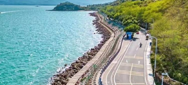 流浪家小桂落地窗海景影院民宿(衙前路分店)图片