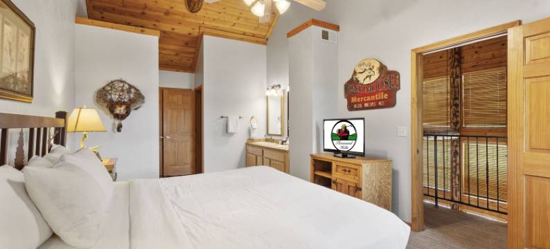 Connected Cabins with Cozy Living Space - Inviting Family Retreat图片