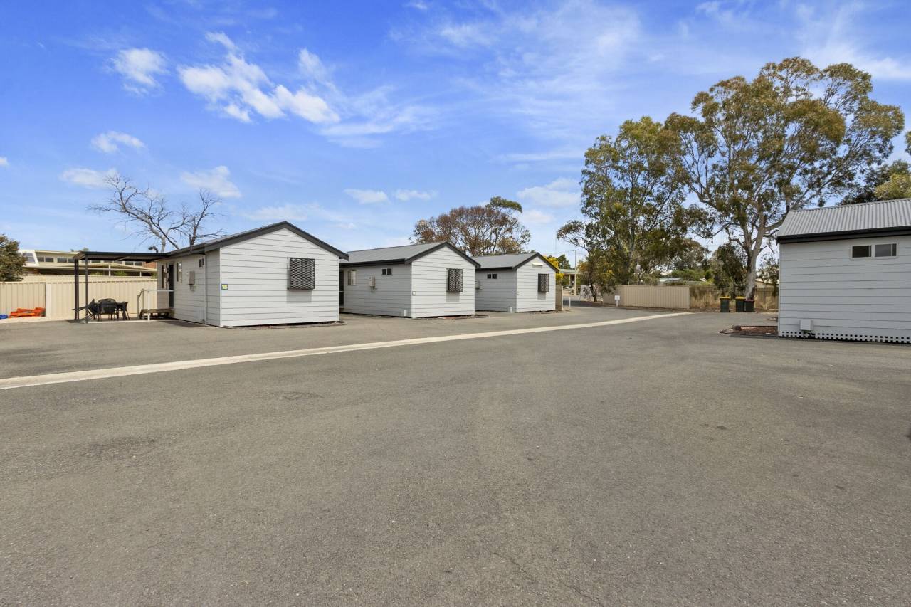 Costello酒店 - Moonta Bay小木屋(Costello Hotels - Moonta Bay Cabins)