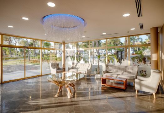 Hotel Admiral San Roque Hotel Overview