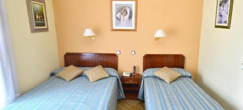 撒丁尔罗旅馆(Hostal Sardinero)图片