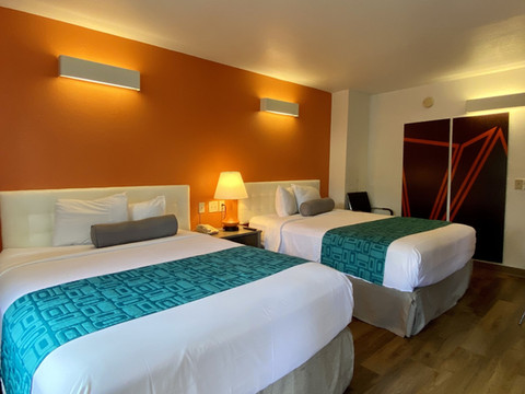 乔治湖豪生酒店