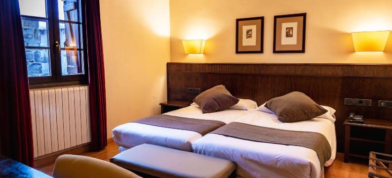 伊萨斯山谷酒店(Hotel Valle de Izas)图片