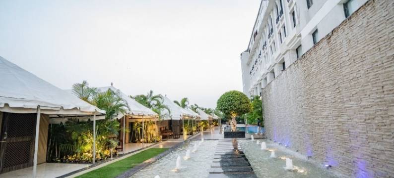 印多尔荣耀酒店和会议中心(Pride Hotel & Convention Centre Indore)图片