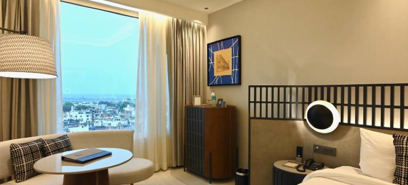 地标塔楼酒店(The Landmark Towers)图片