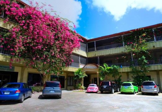 S & C Hotel Suites & Apartment Hotel Overview