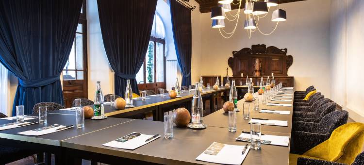 塔卢瓦尔修道院餐厅酒店(Abbaye de Talloires)图片