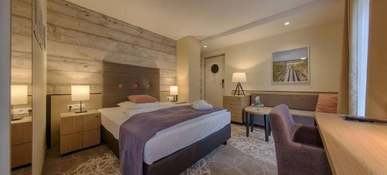 阿克马里斯斯特兰得利斯等吕根酒店(Aquamaris Strandresidenz Rügen)图片