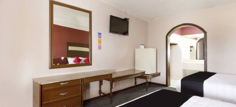 萨尔蒂洛拉富恩特酒店(Hotel la Fuente, Saltillo)图片