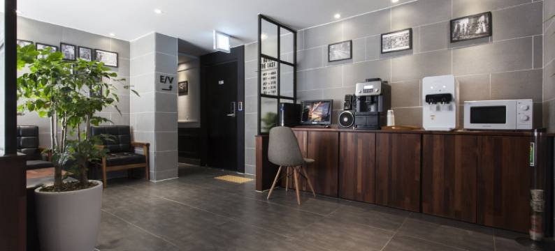 最后酒店(The Last Hotel Nampo)图片