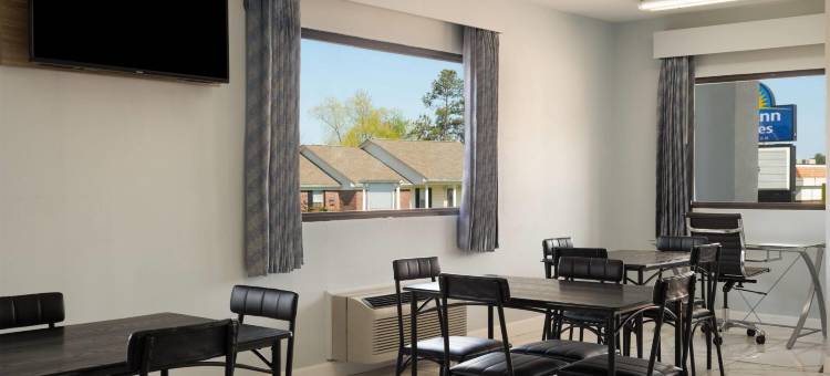 Days Inn & Suites by Wyndham Byram(Days Inn & Suites by Wyndham Byram)图片