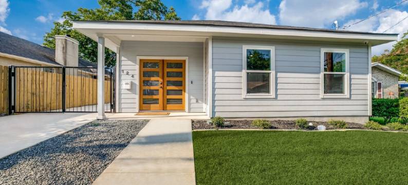 霍勒斯低语”市中心地处中心地段!!全新单层度假屋<br>(CENTRALLY LOCATED!! NEW ONE-STORY HOME near downtownHorace Whispers”  <br>)图片