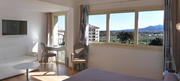 加斯特鲁罗素酒店(Castellu Rossu)图片