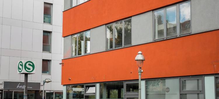 柏林诺伊克尔恩公寓楼(Apartmenthaus Berlin Neukölln)图片