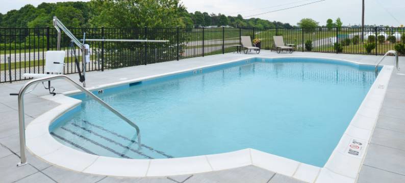 阿波马托克斯套房酒店(Appomattox Inn and Suites)图片