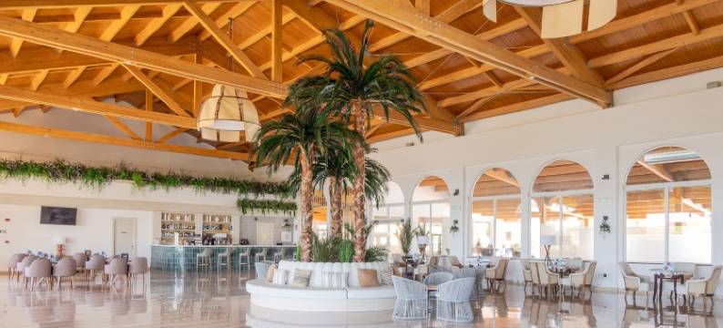 圣佩特里依路尼恩公寓酒店(Ilunion Sancti Petri)图片