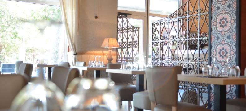 雷格丽朗酒店(Hôtel le Grillon)图片