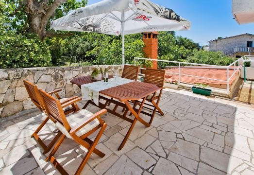 Apartments Jacky Hotel Overview