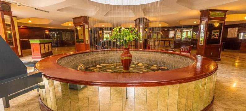 由瑞士贝尔酒店运营的内罗毕野生动物俱乐部(Nairobi Safari Club by Swiss-Belhotel)图片