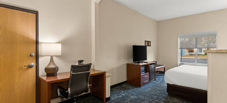 堪萨斯城利伯蒂舒适套房酒店(Comfort Suites Kansas City-Liberty)图片
