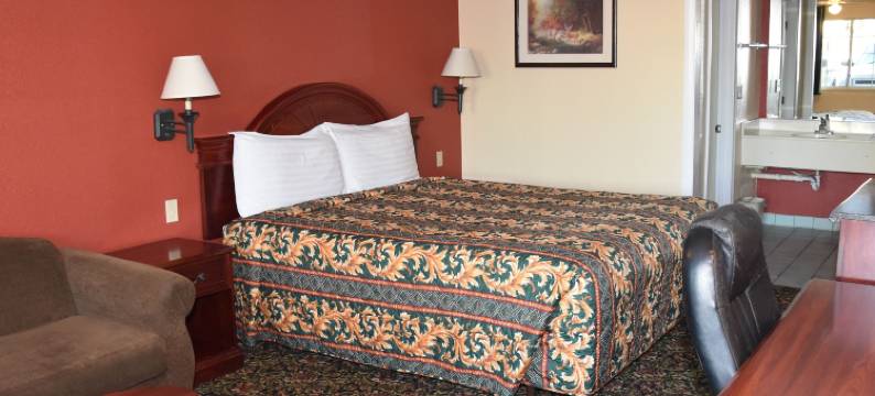 圣菲泉王朝套房(Dynasty Suites Santa Fe Springs)图片