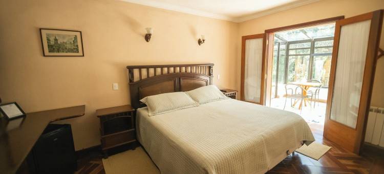 阿劳卡里亚旅馆(Araucária Lodge - 800 Metros do Capivari)图片