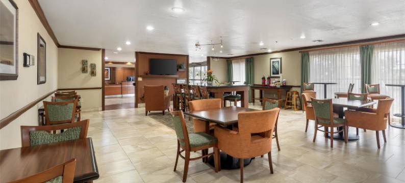 中庭贝斯特韦斯特优质酒店(Best Western Plus Atrium Inn)图片