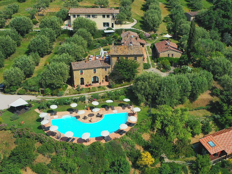 纳图拉颂歌生态度假村