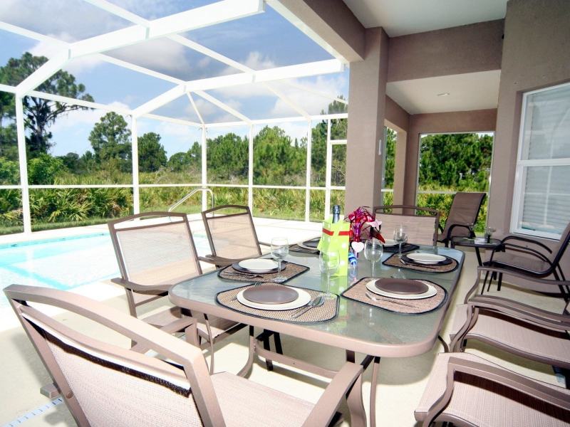 Dolphin Cove Over view