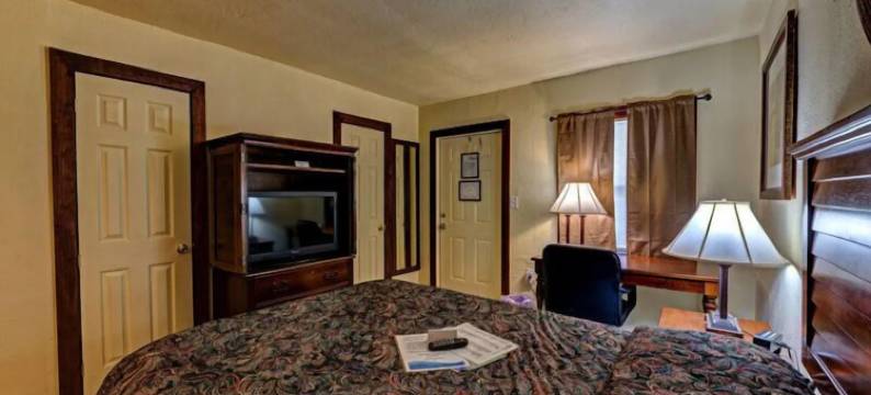 OYO管理的阿拉丁汽车旅馆，梅里特岛(Aladdin Motel by OYO Merritt Island)图片