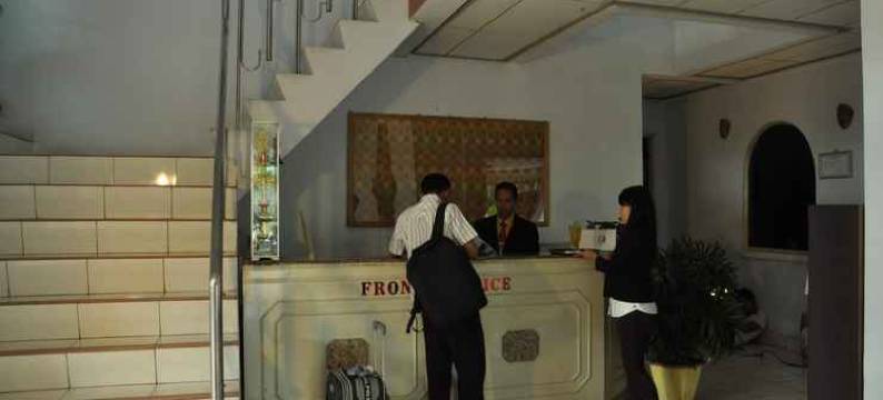 萨特里亚维萨塔酒店(Hotel Satria Wisata)图片