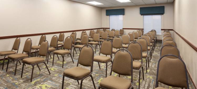 斯科茨堡欢朋套房酒店(Hampton Inn & Suites Scottsburg)图片