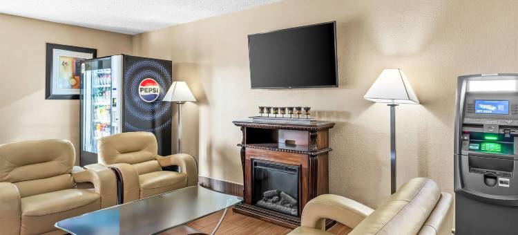 斯特蒂文特/拉辛温德姆速 8 酒店(Super 8 by Wyndham Sturtevant/Racine)图片