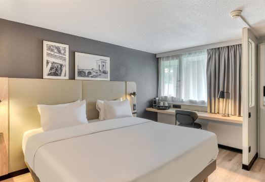 Hotel Campanile Prime - Montpellier Est Le Millenaire Hotel Overview