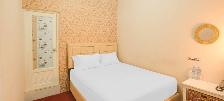 OYO 94669 普里酒店 潘纳库康 马卡萨(OYO 94669 Hotel Puri Inn Panakkukang Makassar)图片