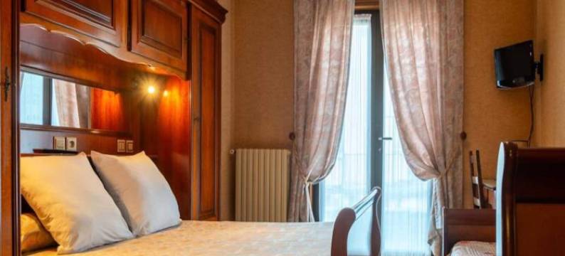 Gîte de France Bon Aubrac for 12 People图片